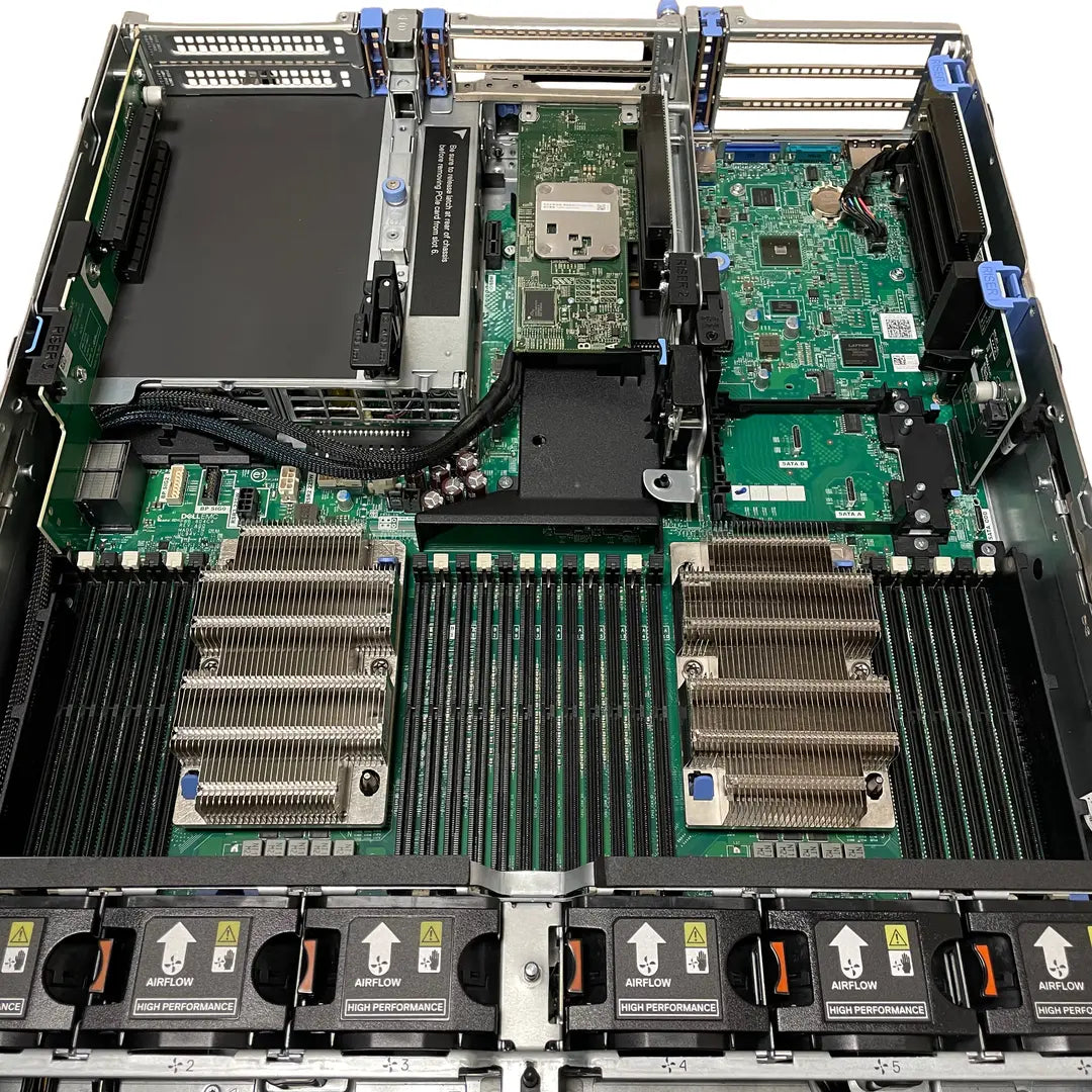 Dell R740XD inside view: two Xeon Gold 6138 heatsinks and 24 empty memory slots